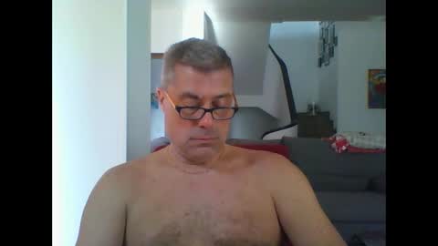 Snapshot of prendimisubito chatting on October 9, 2025, 12:58 pm prendimisubito online show from October 9, 2025, 12:58 pm