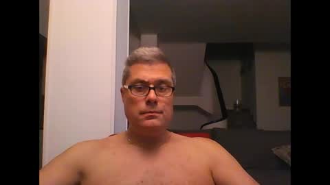 Snapshot of prendimisubito chatting on November 2, 2025, 10:01 pm prendimisubito online show from November 2, 2025, 10:01 pm