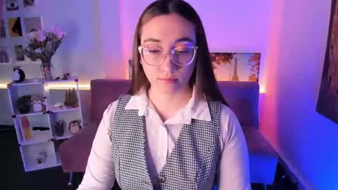 Camila  online show from April 6, 2026, 12:06 pm