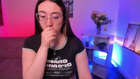 Camila  online show from June 1, 2026, 12:18 pm