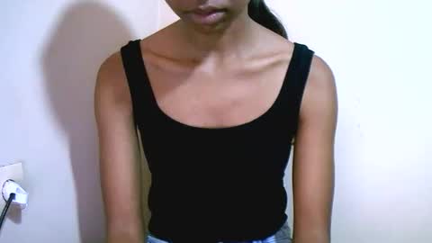 Snapshot of prettiethalia chatting on February 5, 2026, 9:03 am prettiethalia online show from February 5, 2026, 9:03 am