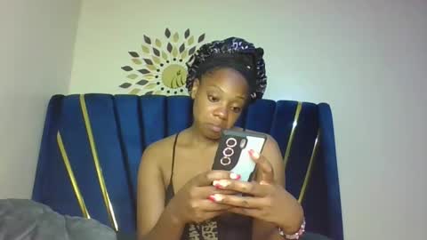 Snapshot of pretty8871 chatting on February 8, 2026, 3:48 pm Pretty online show from February 8, 2026, 3:48 pm