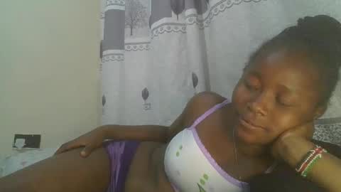 Snapshot of pretty_abella chatting on February 5, 2025, 10:08 am abella online show from February 5, 2025, 10:08 am