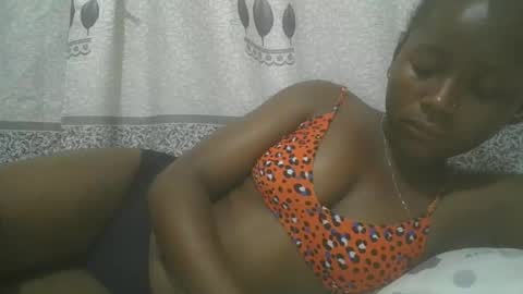 Snapshot of pretty_abella chatting on February 9, 2025, 8:33 am abella online show from February 9, 2025, 8:33 am
