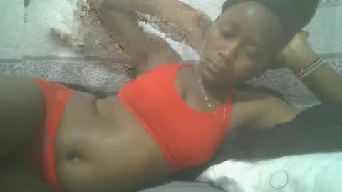 Snapshot of pretty_abella chatting on February 14, 2025, 10:04 pm abella online show from February 14, 2025, 10:04 pm