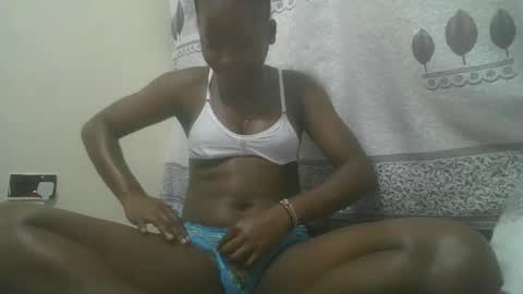 Snapshot of pretty_abella chatting on February 18, 2025, 8:38 am abella online show from February 18, 2025, 8:38 am