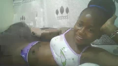 Snapshot of pretty_abella chatting on February 19, 2025, 2:55 pm abella online show from February 19, 2025, 2:55 pm