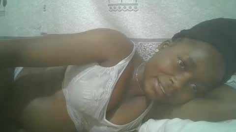 Snapshot of pretty_abella chatting on February 20, 2025, 8:58 pm abella online show from February 20, 2025, 8:58 pm