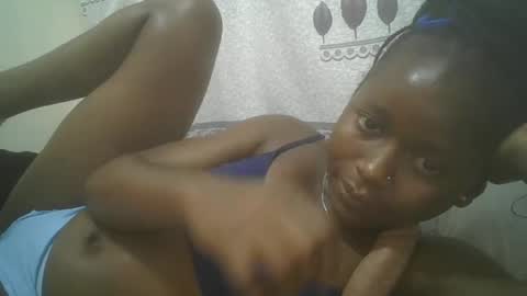 Snapshot of pretty_abella chatting on February 21, 2025, 6:37 pm abella online show from February 21, 2025, 6:37 pm