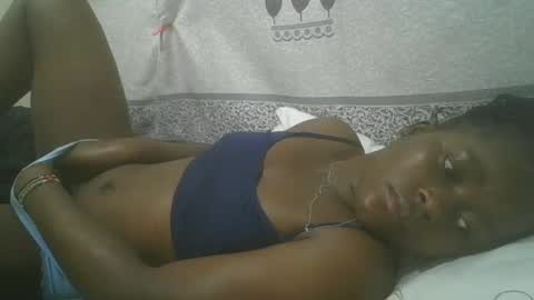 Snapshot of pretty_abella chatting on February 21, 2025, 10:48 pm abella online show from February 21, 2025, 10:48 pm