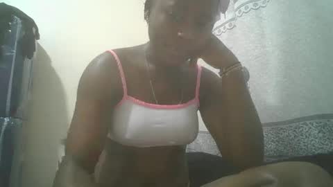 Snapshot of pretty_abella chatting on February 24, 2025, 7:33 am abella online show from February 24, 2025, 7:33 am