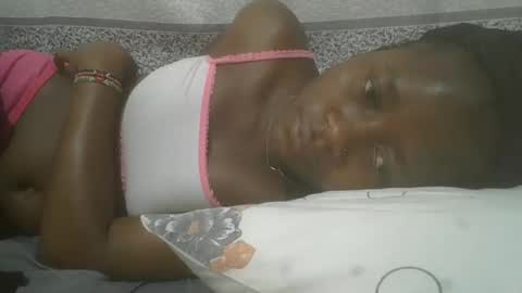 Snapshot of pretty_abella chatting on February 25, 2025, 3:52 am abella online show from February 25, 2025, 3:52 am