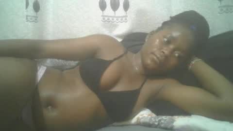 Snapshot of pretty_abella chatting on February 28, 2025, 7:14 pm abella online show from February 28, 2025, 7:14 pm
