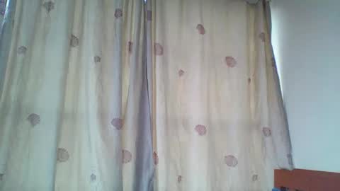 Snapshot of pretty_beib chatting on September 22, 2025, 9:33 am Karol online show from September 22, 2025, 9:33 am