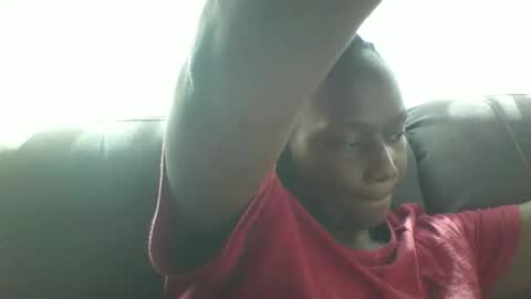 Snapshot of pretty_beib chatting on October 7, 2025, 11:51 am Karol online show from October 7, 2025, 11:51 am