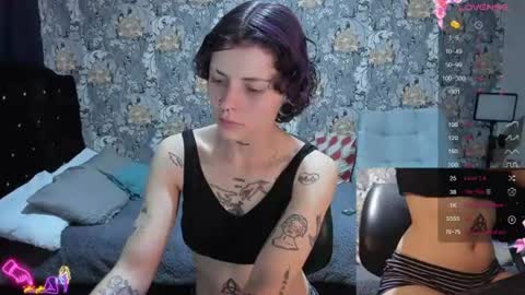 Snapshot of pretty_cristal22 chatting on July 1, 2026, 1:29 am pretty_cristal22 online show from July 1, 2026, 1:29 am