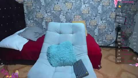 Snapshot of pretty_cristal22 chatting on July 30, 2026, 12:53 am pretty_cristal22 online show from July 30, 2026, 12:53 am