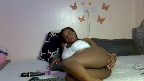 Snapshot of pretty_daina3 chatting on November 5, 2025, 6:30 pm pretty_daina3 online show from November 5, 2025, 6:30 pm