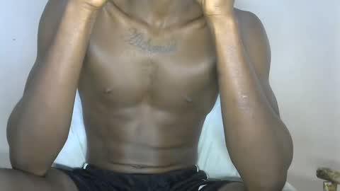 Snapshot of pretty_dollx01 chatting on March 12, 2025, 4:30 am Pretty dollx01 online show from March 12, 2025, 4:30 am