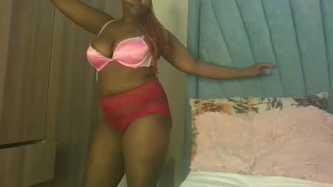 pretty_fel online show from November 11, 2025, 3:34 pm