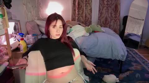 Snapshot of pretty_in_p1nk chatting on February 18, 2025, 1:21 am Sophie online show from February 18, 2025, 1:21 am