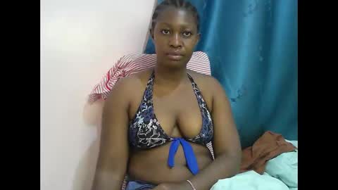 pretty_kylah online show from October 5, 2025, 11:57 pm