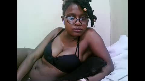 Snapshot of pretty_mellan chatting on January 29, 2025, 11:46 pm pretty_mellan online show from January 29, 2025, 11:46 pm
