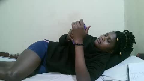 Snapshot of pretty_mellan chatting on January 30, 2025, 5:28 pm pretty_mellan online show from January 30, 2025, 5:28 pm