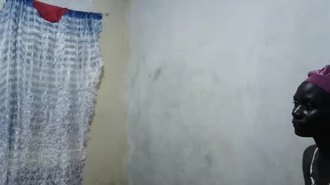 Snapshot of pretty_milla03 chatting on September 16, 2025, 7:15 pm pretty_milla03 online show from September 16, 2025, 7:15 pm