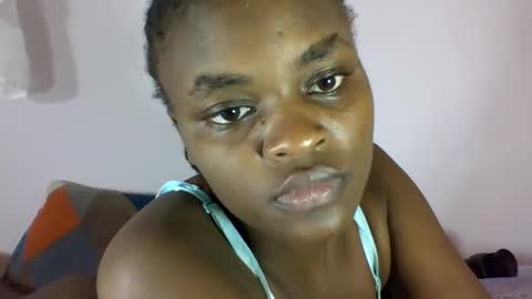 pretty_miya online show from December 1, 2024, 9:04 pm