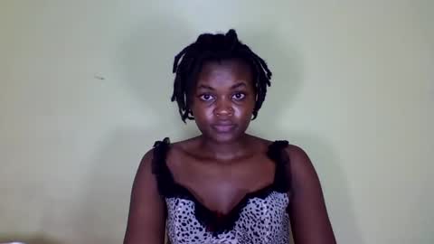 pretty_miya online show from January 1, 2025, 9:31 pm