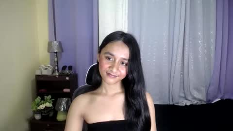 Snapshot of pretty_morenaxx chatting on March 5, 2025, 5:50 pm Marimar online show from March 5, 2025, 5:50 pm