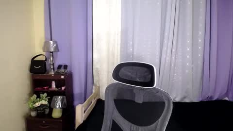 Snapshot of pretty_morenaxx chatting on March 7, 2025, 12:01 pm Marimar online show from March 7, 2025, 12:01 pm