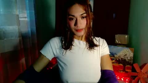 Snapshot of pretty_morina143 chatting on February 20, 2026, 4:42 am christina online show from February 20, 2026, 4:42 am