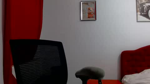PrettyNatalie online show from June 1, 2026, 10:00 pm