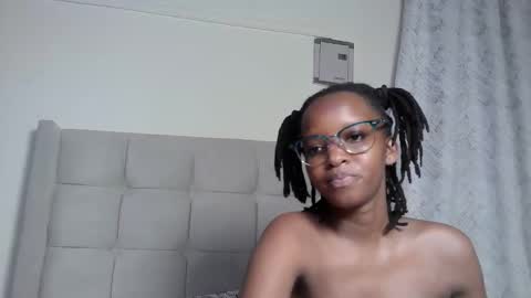 lynn online show from April 15, 2026, 9:48 pm