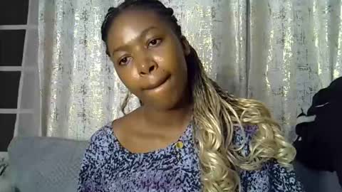 pretty_petite24 online show from February 21, 2026, 3:13 pm
