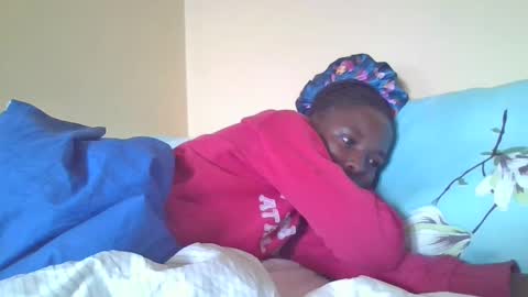 Snapshot of pretty_petite_ebony chatting on December 23, 2024, 7:38 am pretty_petite_ebony online show from December 23, 2024, 7:38 am