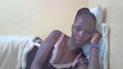 Snapshot of pretty_petite_ebony chatting on January 22, 2025, 1:53 am pretty_petite_ebony online show from January 22, 2025, 1:53 am