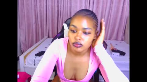 Snapshot of pretty_shally chatting on February 21, 2026, 1:28 am pretty_shally online show from February 21, 2026, 1:28 am