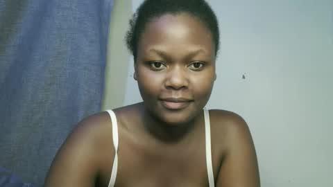 pretty_shanz online show from October 21, 2025, 3:18 am