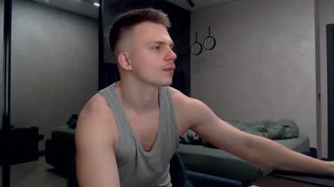 Snapshot of pretty_sweety chatting on December 4, 2024, 7:06 am Justin online show from December 4, 2024, 7:06 am