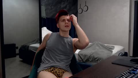 Snapshot of pretty_sweety chatting on March 10, 2025, 6:59 am Justin online show from March 10, 2025, 6:59 am