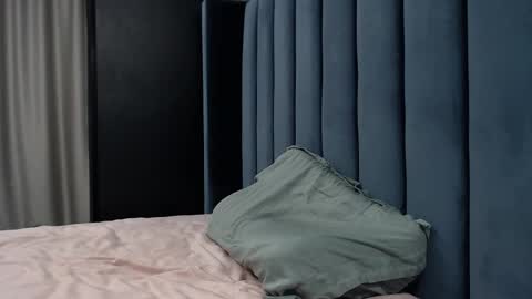 Justin online show from November 6, 2025, 10:10 pm