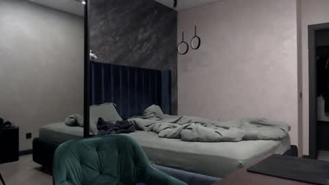 Justin online show from November 22, 2025, 5:01 pm