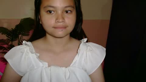 pretty_yanaah16 online show from March 16, 2026, 2:50 am