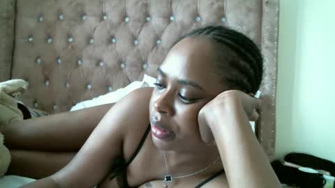 Snapshot of pretty_zii chatting on September 16, 2025, 11:55 am zii online show from September 16, 2025, 11:55 am