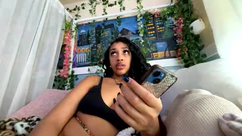 prettyblackgal online show from February 22, 2026, 9:13 pm