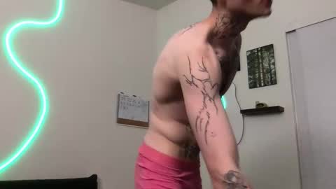 Snapshot of prettyboyszn chatting on November 13, 2025, 12:31 am pretty boy online show from November 13, 2025, 12:31 am