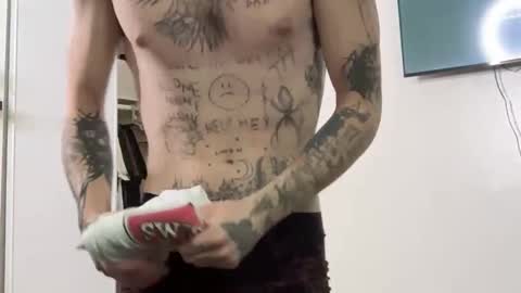 pretty boy online show from March 13, 2026, 3:24 am